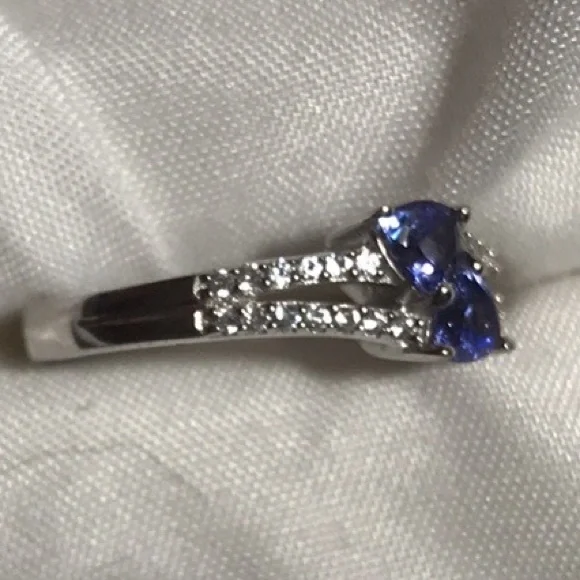 Trillion cut Genuine Tanzanite with Zircons Sz 6, 7, 8 - Picture 2 of 5